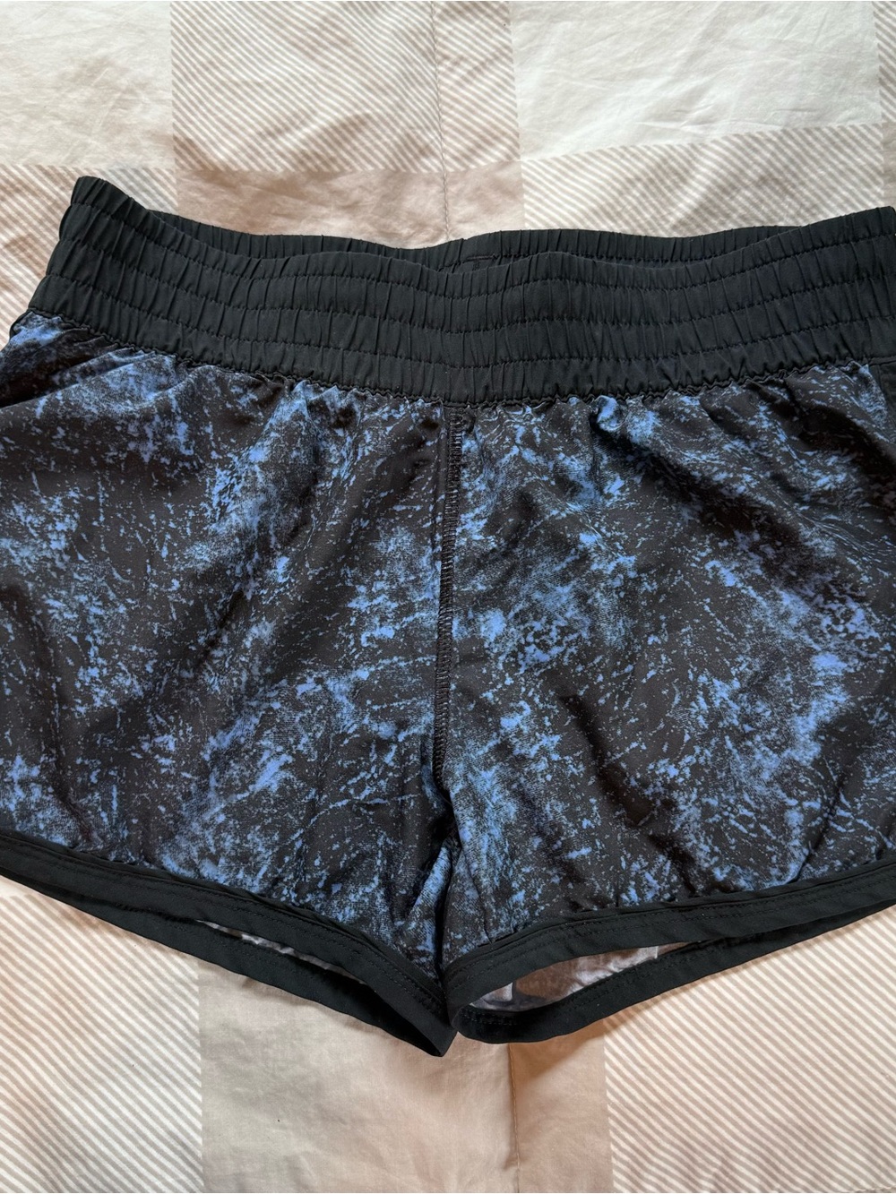 Under Armour Black & Blue Shorts - size Sm